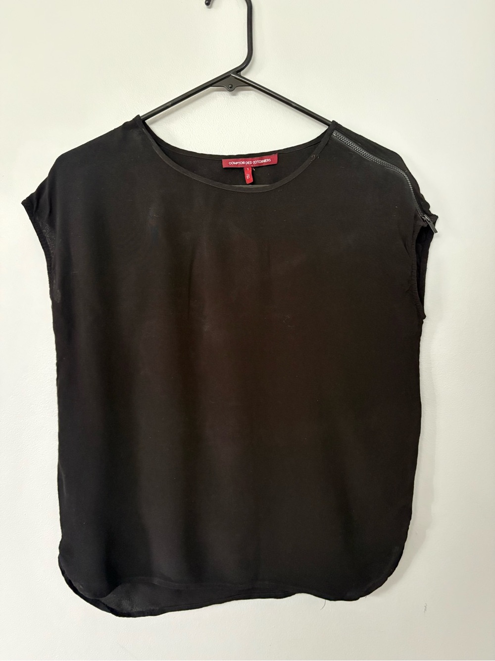 Comptoir Des Cotonniers Black Cap Sleeve Scoop Neck Top
